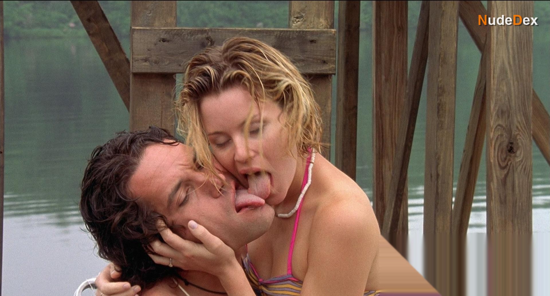 Elizabeth Banks in Wet Hot American Summer, photo 6