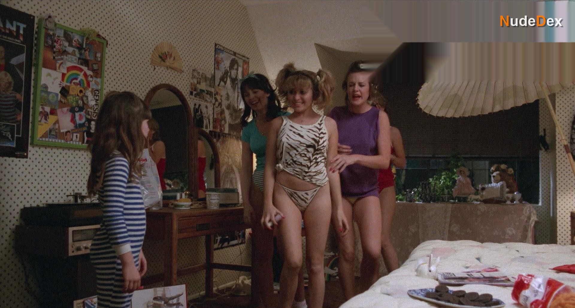 Elizabeth Daily in Valley Girl, photo 14