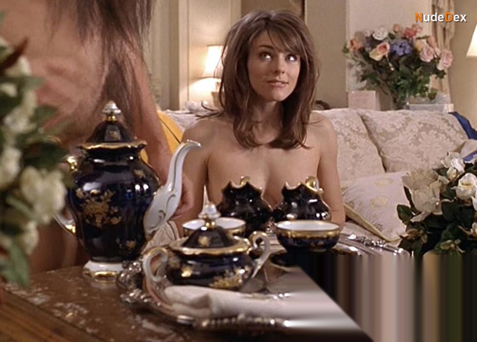 Elizabeth Hurley in Austin Powers International Man Of Mystery, photo 8
