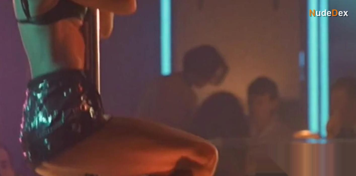 Elizabeth Hurley in Dangerous Ground, photo 1
