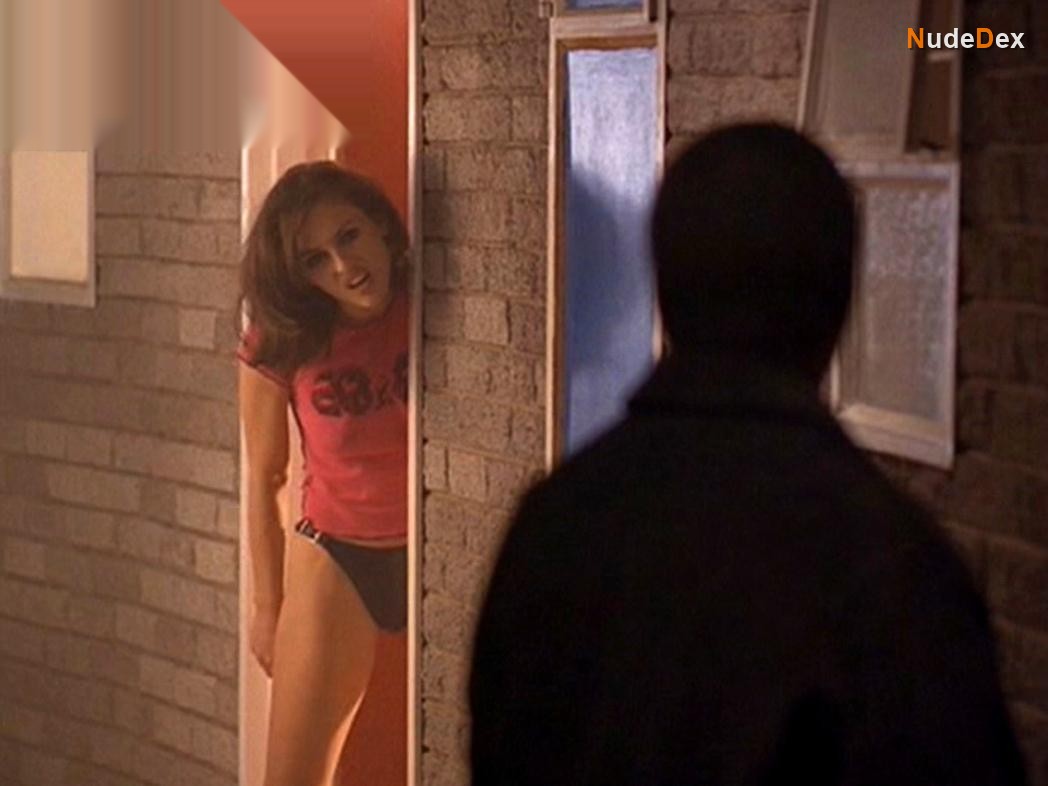 Elizabeth Hurley in Dangerous Ground, photo 5