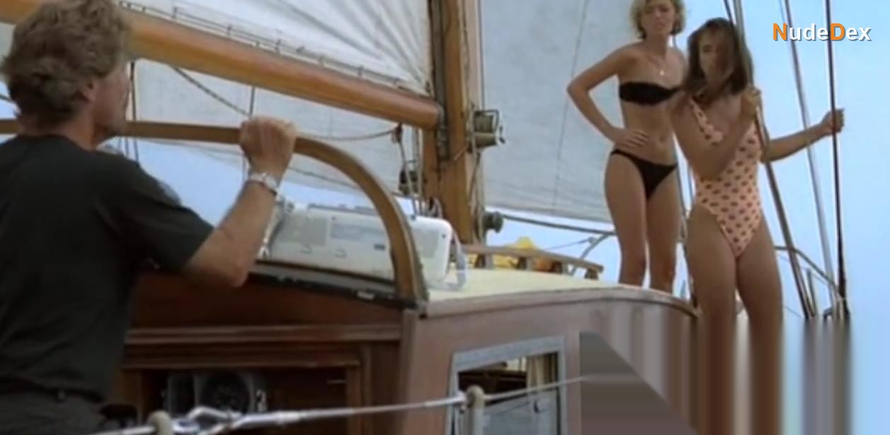 Elizabeth Hurley in Kill Cruise, photo 6