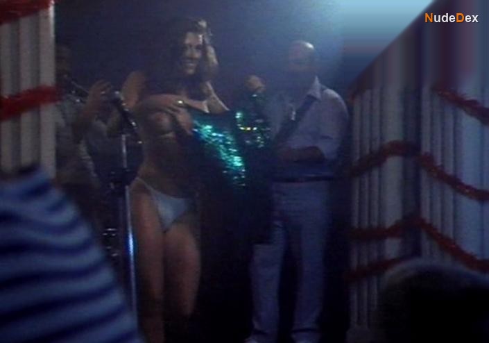 Elizabeth Hurley in Kill Cruise, photo 10