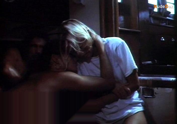Elizabeth Hurley in Kill Cruise, photo 12