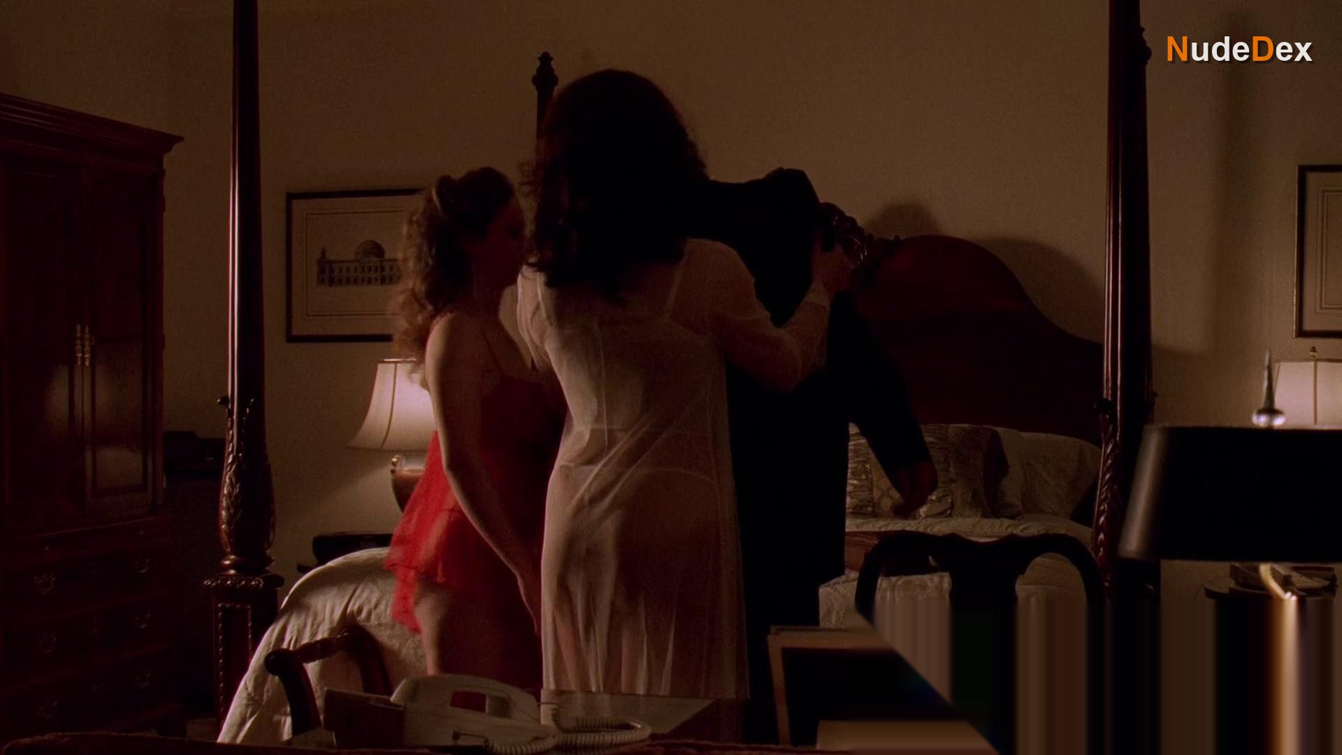 Elizabeth J. Carlisle in The Wire, photo 4