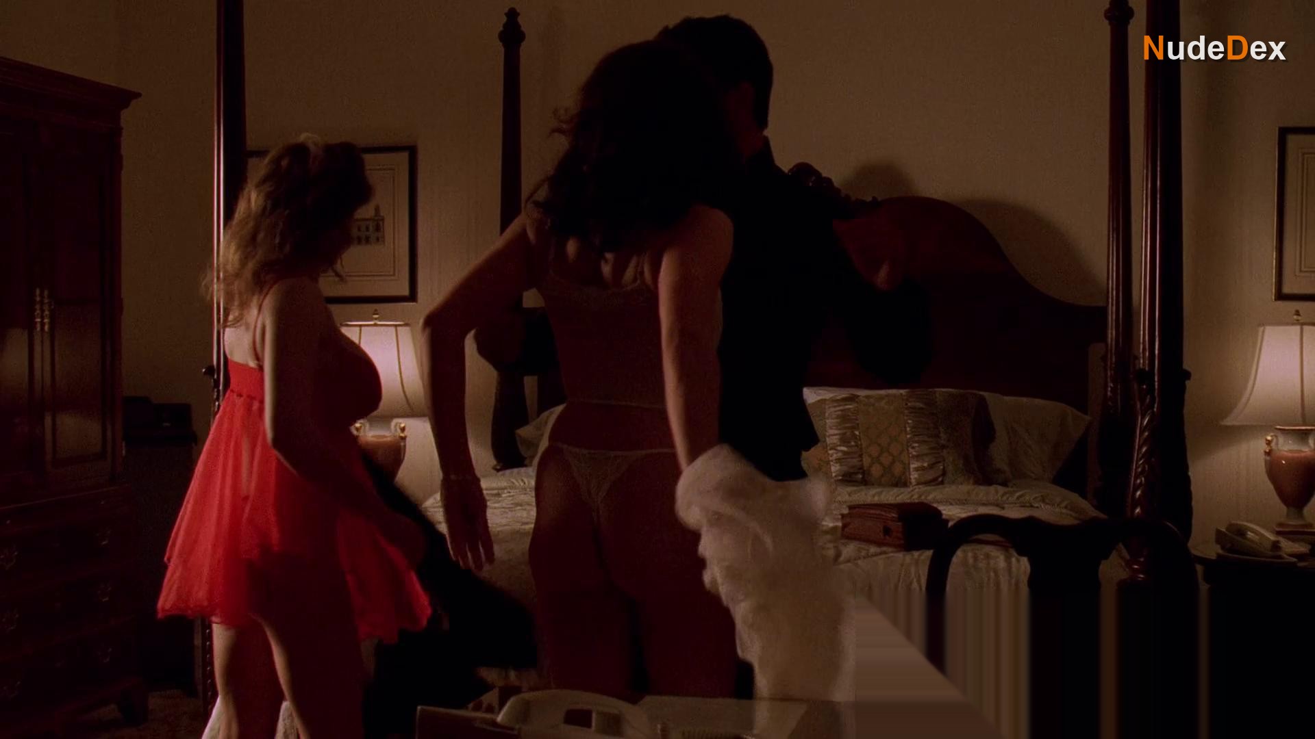 Elizabeth J. Carlisle in The Wire, photo 12