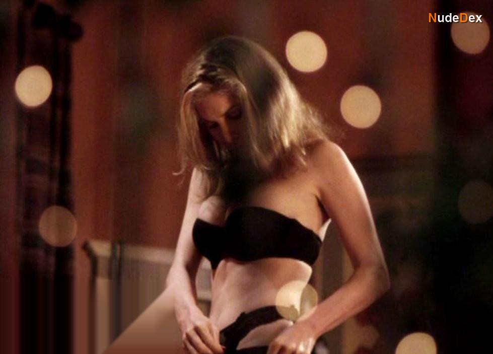 Elizabeth Mitchell in Hollywood Palms, photo 3