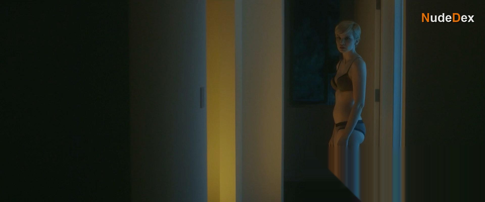 Elizabeth Olin in Join Us, photo 1