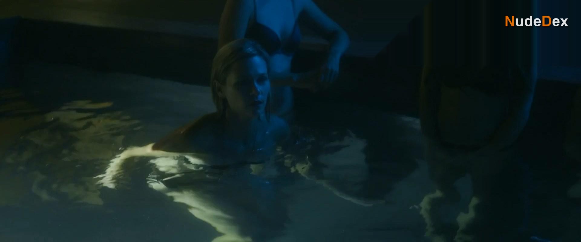 Elizabeth Olin in Join Us, photo 2