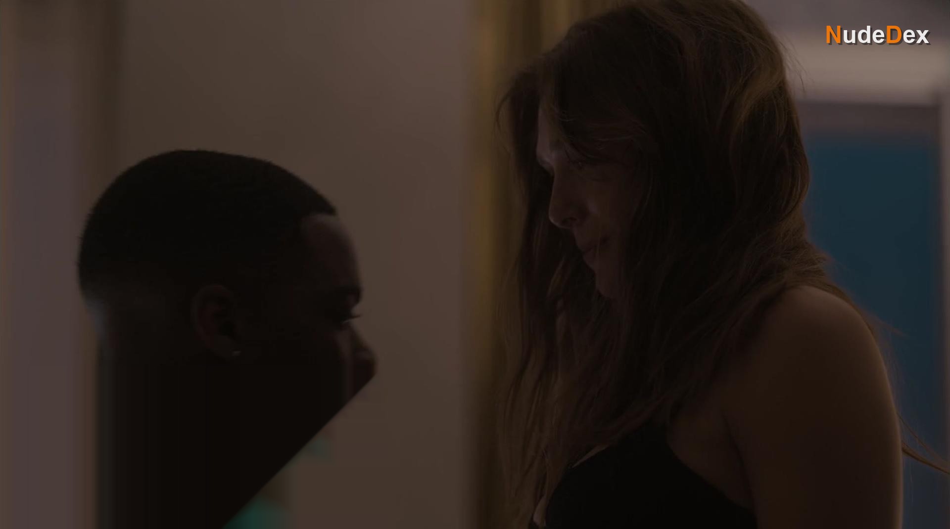 Elizabeth Olsen in Sorry For Your Loss, photo 4