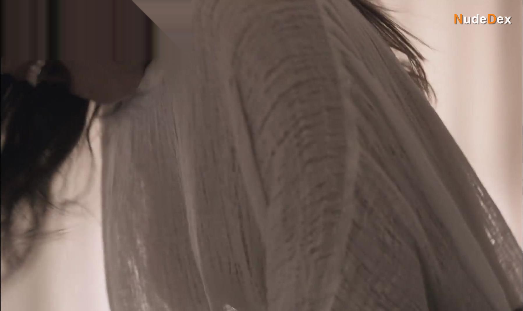 Elizabeth Olsen in Sorry For Your Loss, photo 7