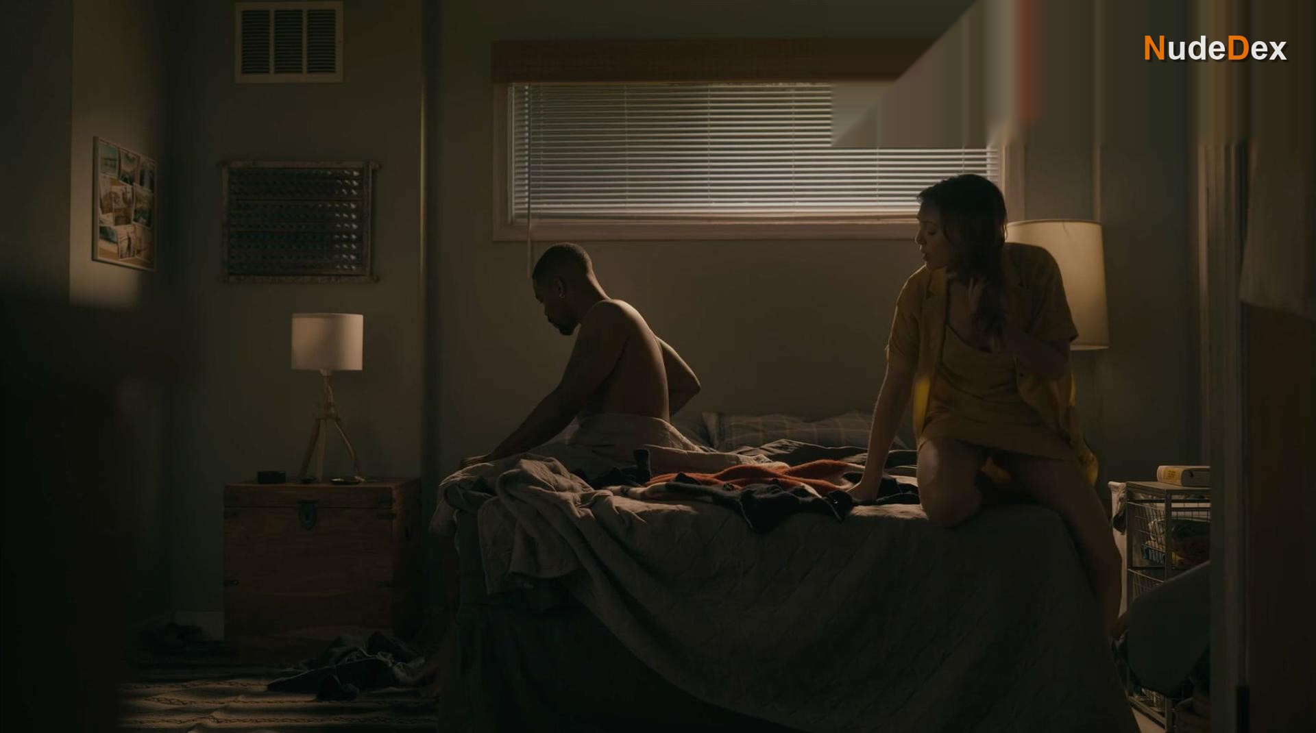Elizabeth Olsen in Sorry For Your Loss, photo 9