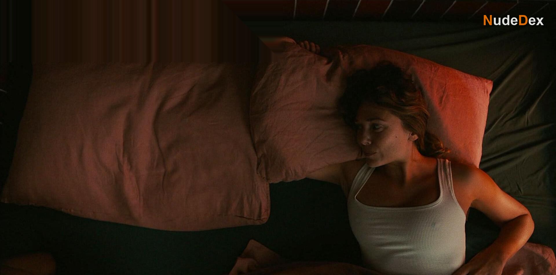 Elizabeth Olsen in The Assessment, photo 5