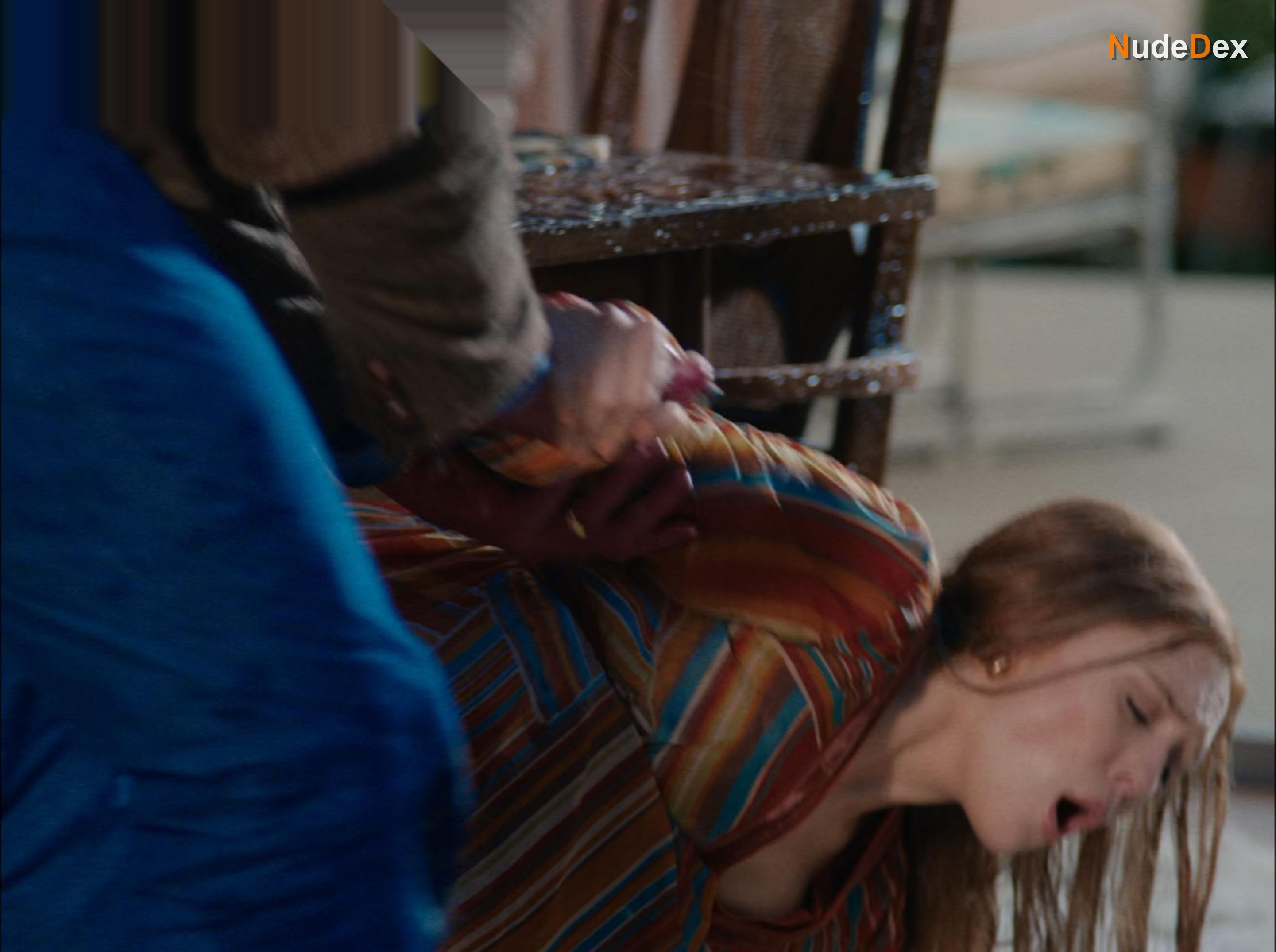 Elizabeth Olsen in Wandavision, photo 1