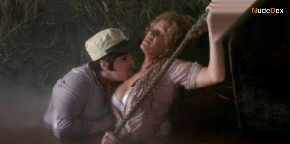 Elizabeth Perkins in Jiminy Glick In Lalawood, photo 5