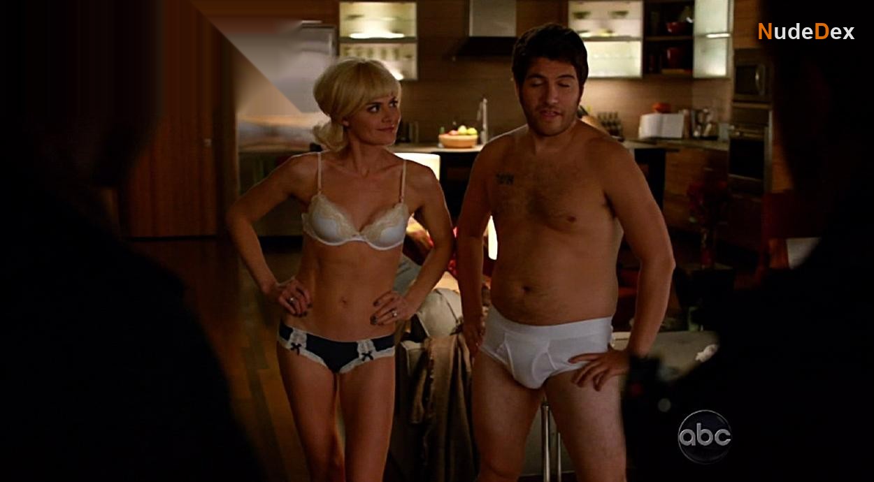 Happy Endings in Happy Endings, photo 16