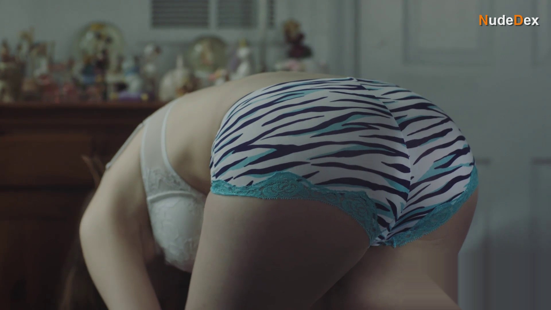 Ellie Yorke in Spring, photo 7