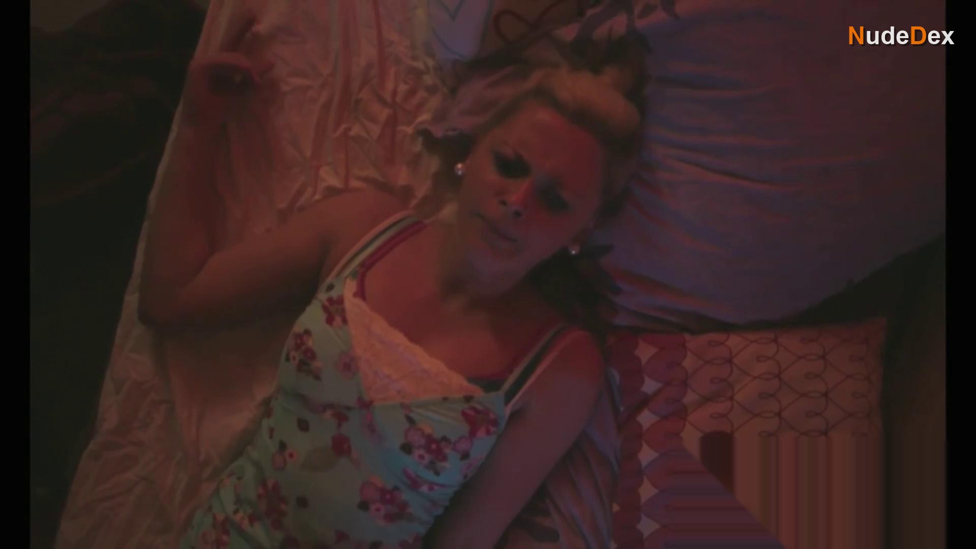 Elli Rhiannon Muller Osborne in Requiem For Selina, photo 37