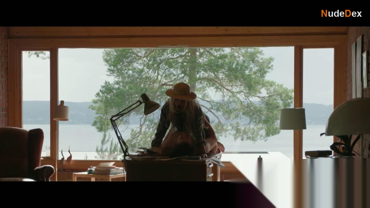 Elli Rhiannon Muller Osborne in Requiem For Selina, photo 48