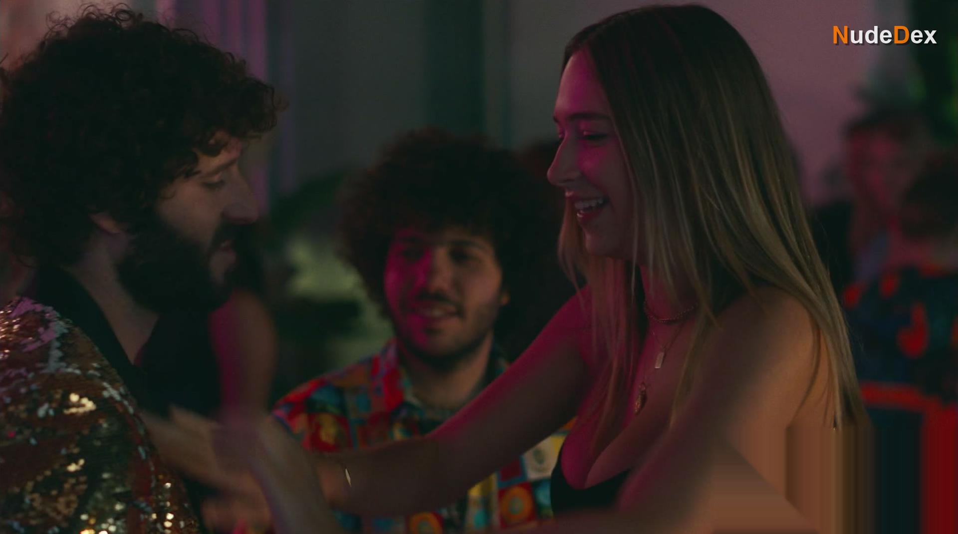 Elsie Hewitt in Dave, photo 2