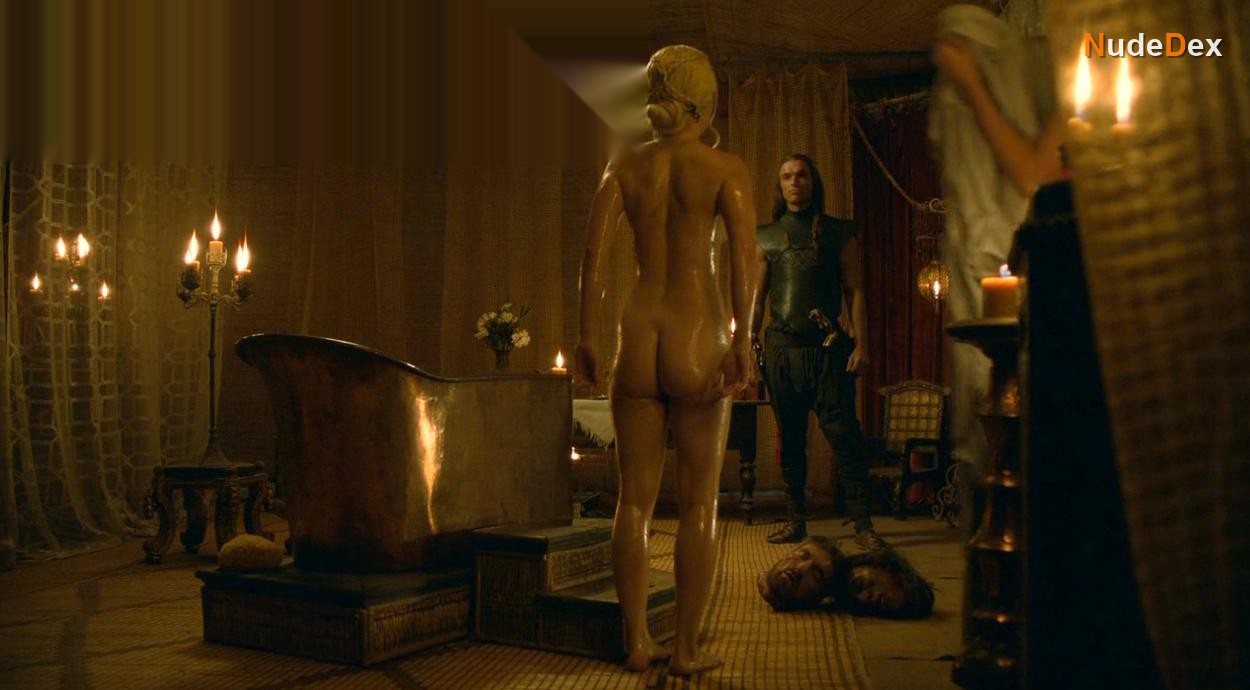 Emilia Clarke in Game Of Thrones, photo 12