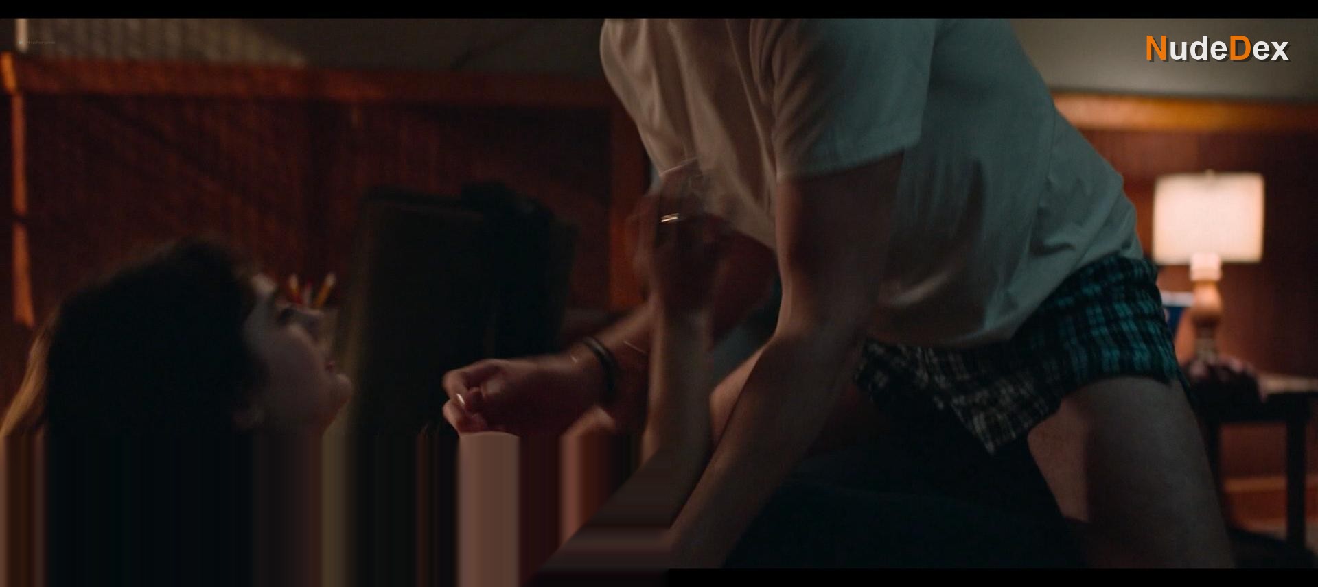 Emilia Jones in Cat Person, photo 6