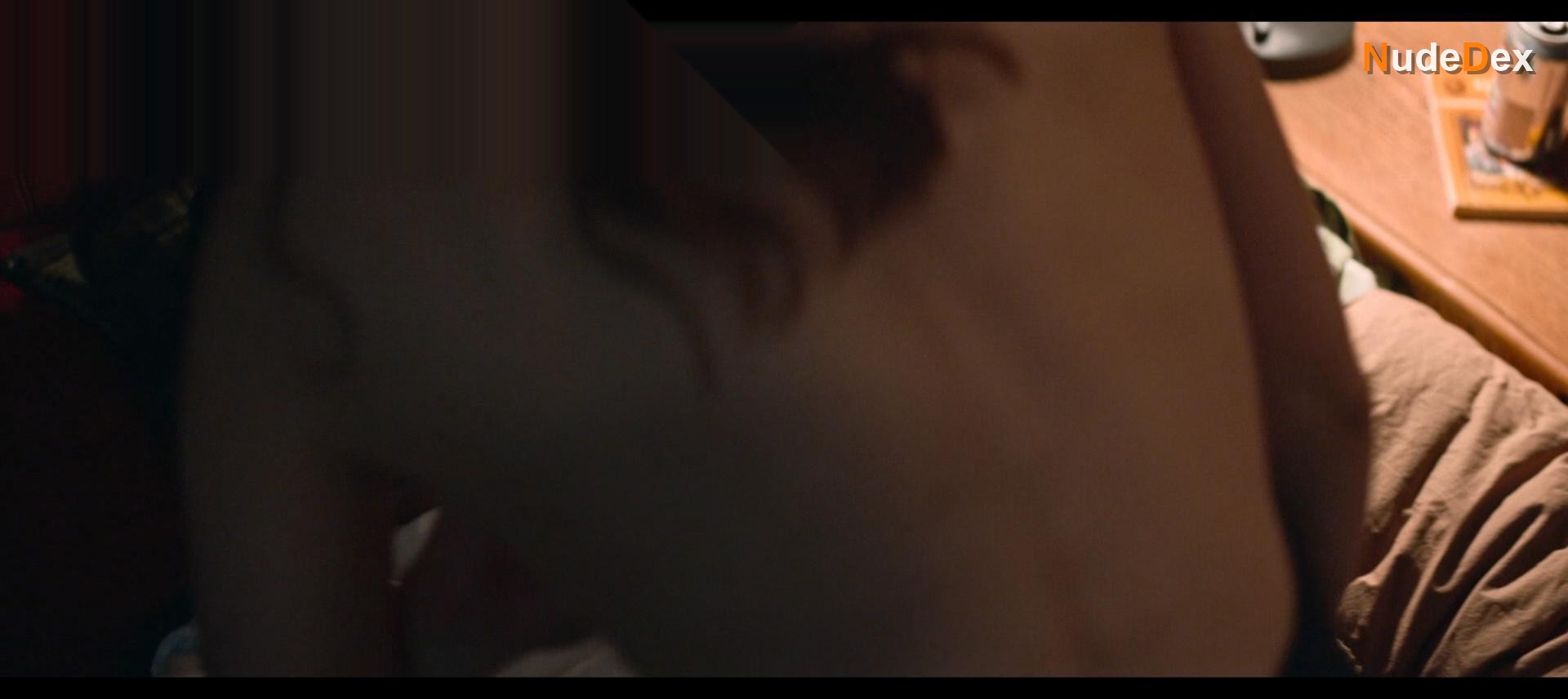 Emilia Jones in Cat Person, photo 20