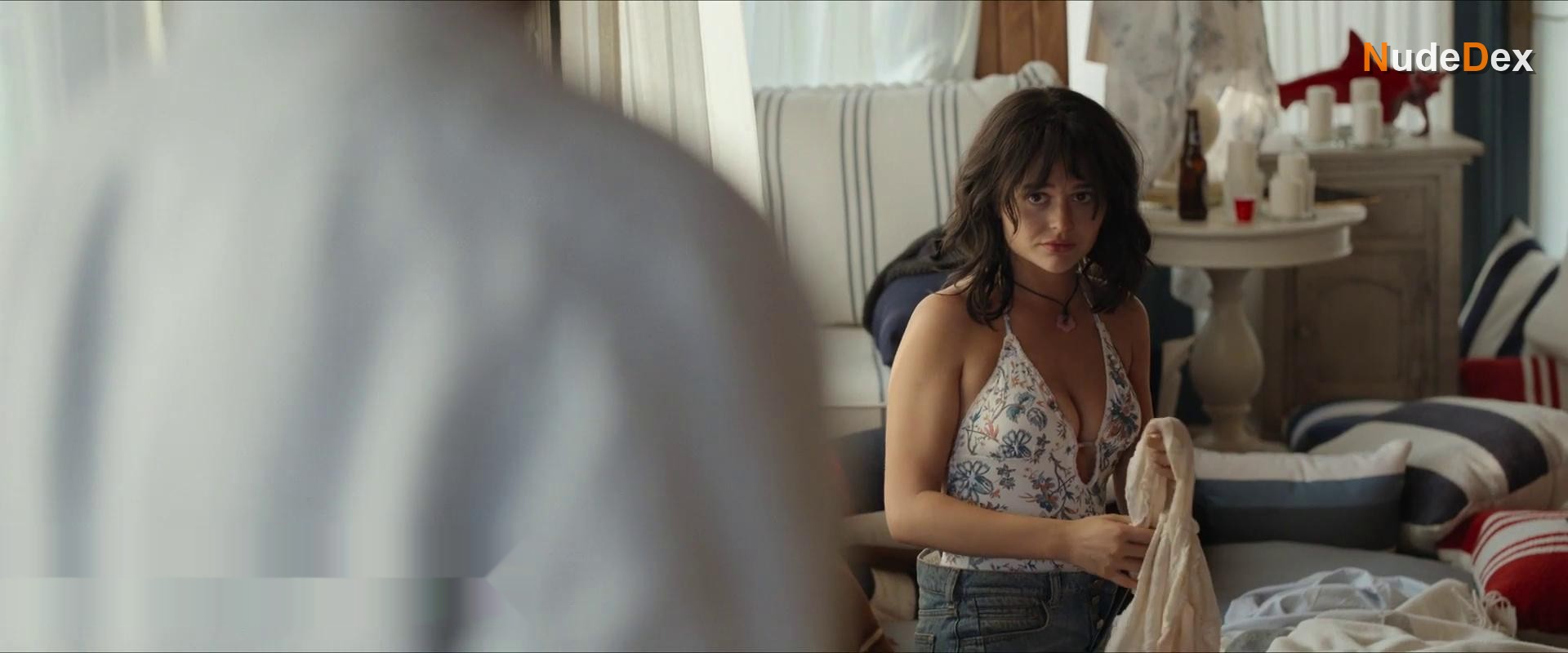 Emily Alyn Lind in We Were Liars, photo 7