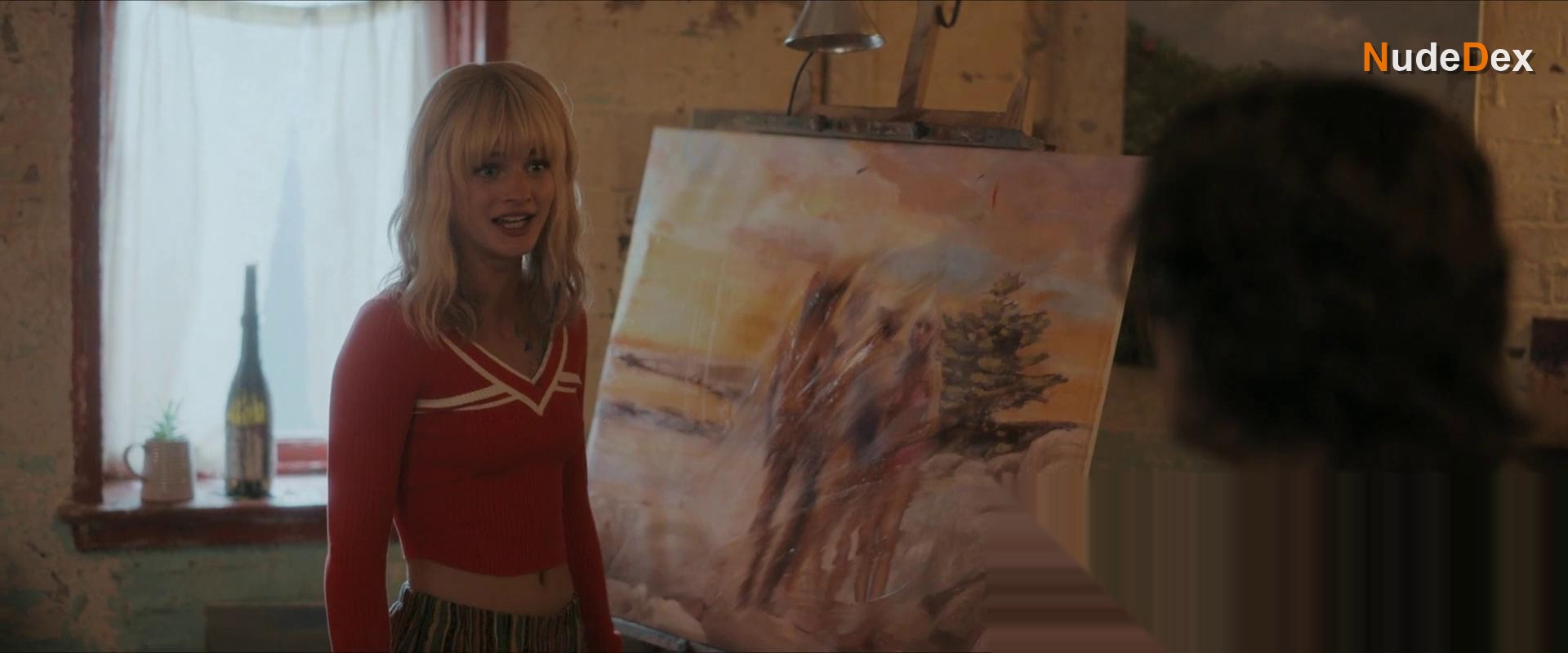 Emily Alyn Lind in We Were Liars, photo 13