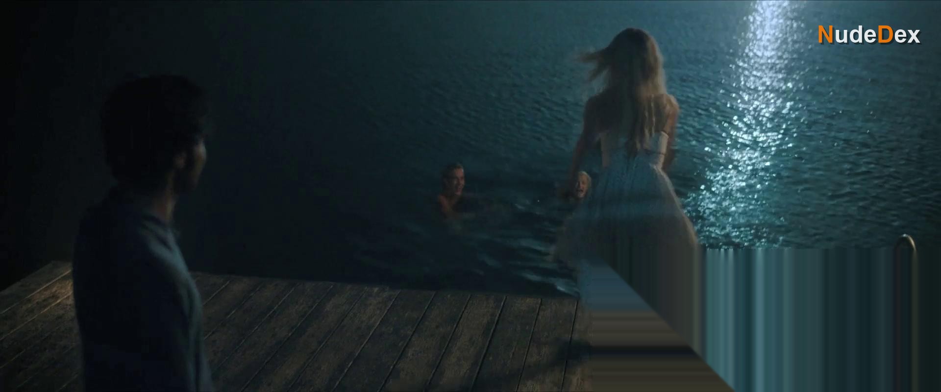Emily Alyn Lind in We Were Liars, photo 19
