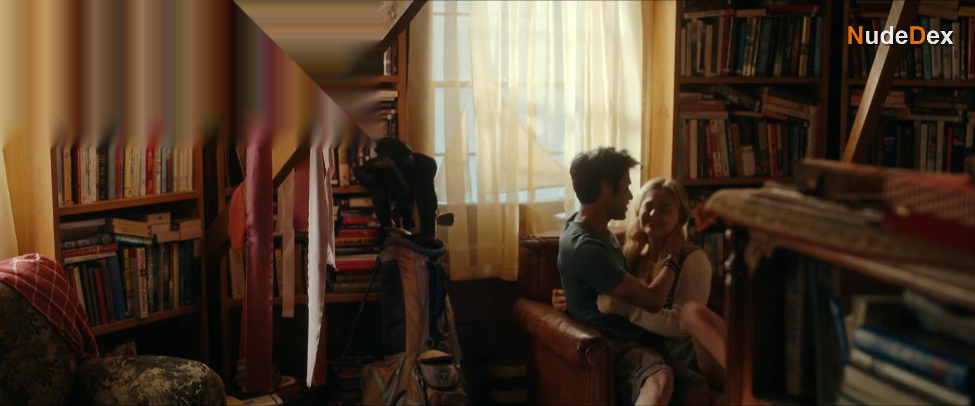 Emily Alyn Lind in We Were Liars, photo 24