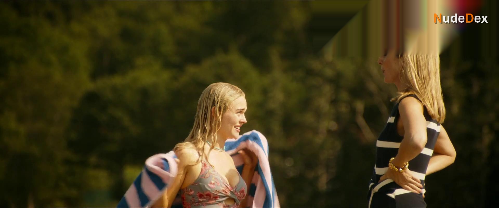 Emily Alyn Lind in We Were Liars, photo 25