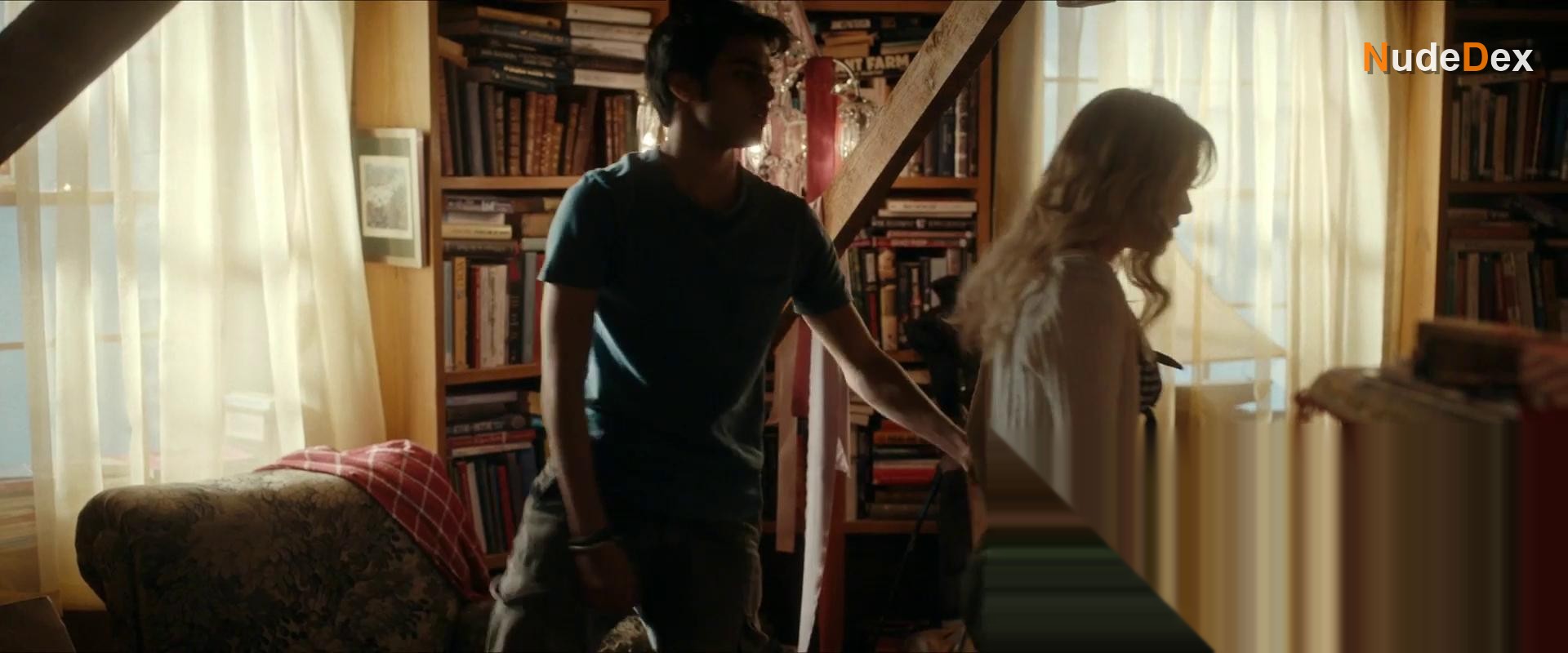 Emily Alyn Lind in We Were Liars, photo 48