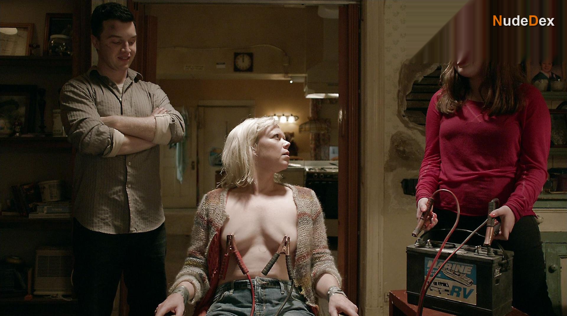 Emily Bergl in Shameless, photo 15