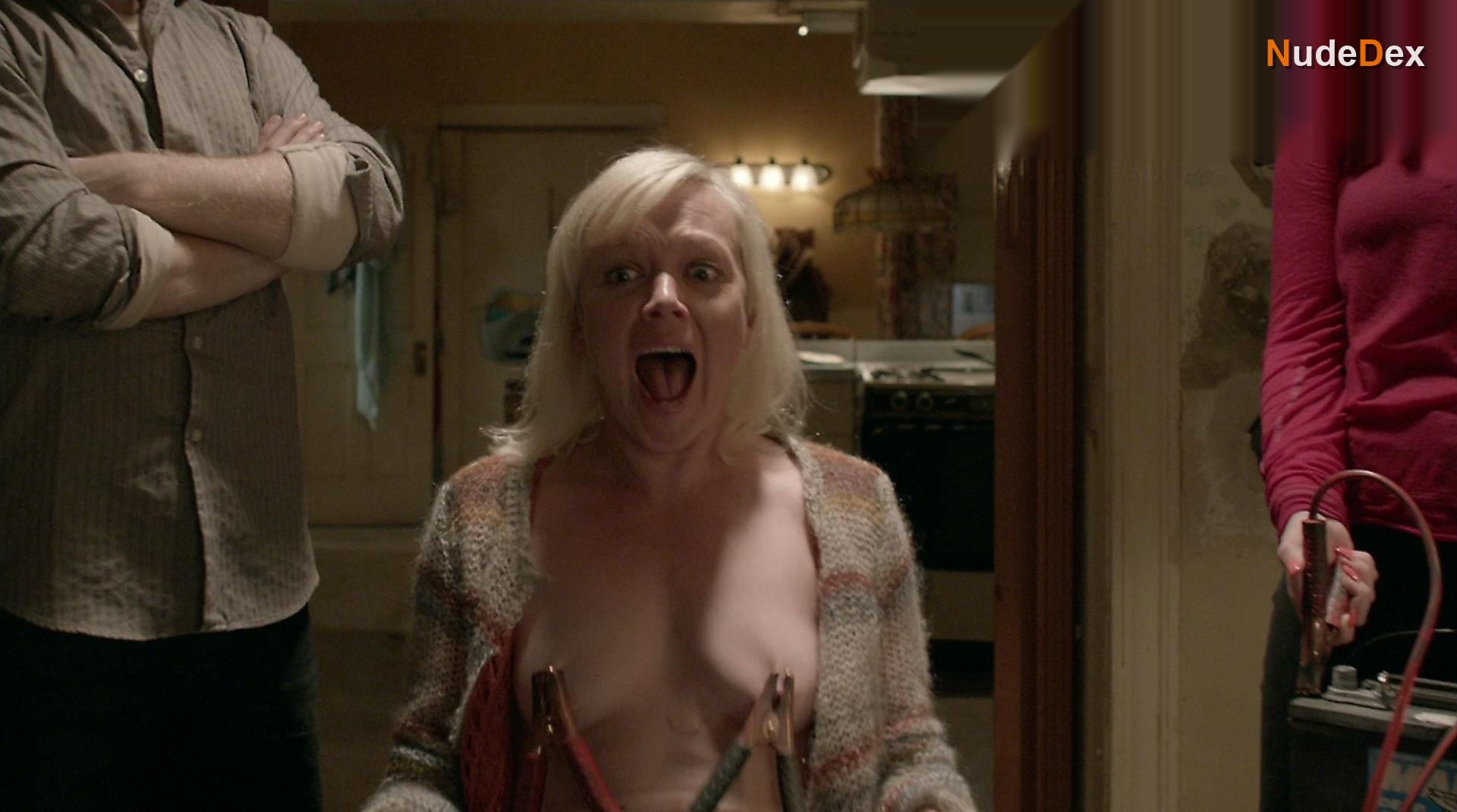 Emily Bergl in Shameless, photo 18
