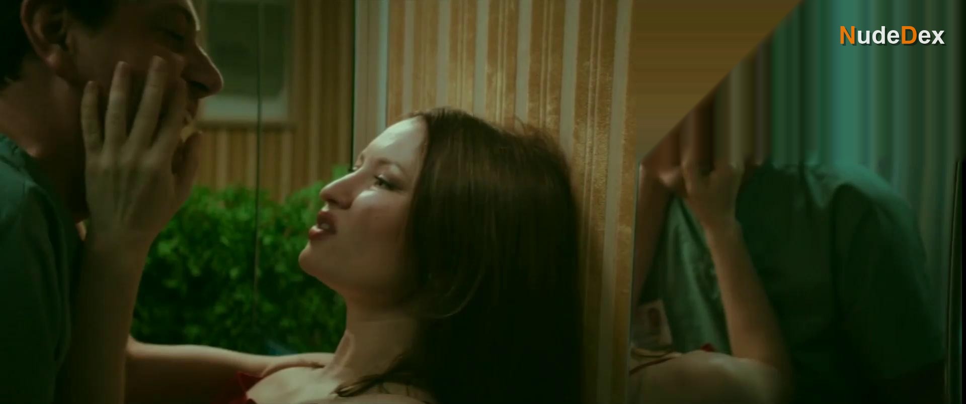 Emily Browning in One More Shot, photo 8