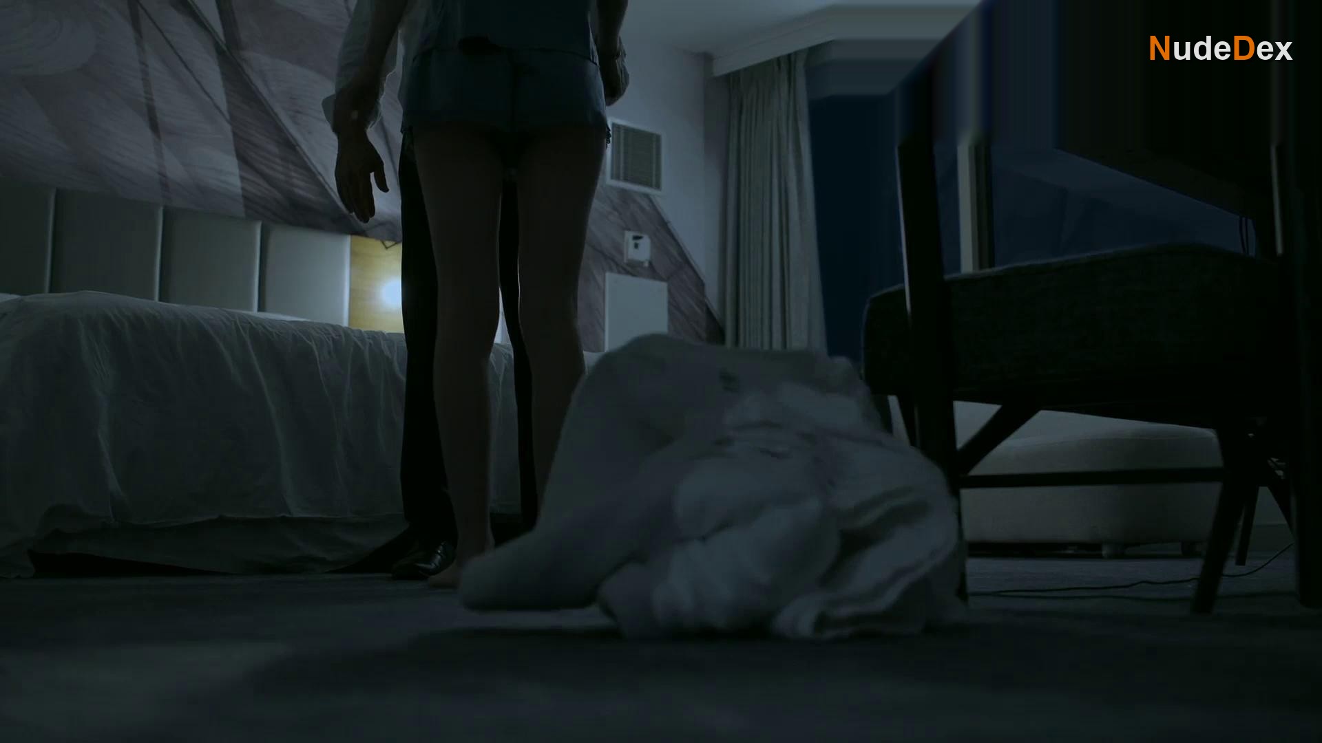 Emily Hall in Wrong Numbers, photo 11