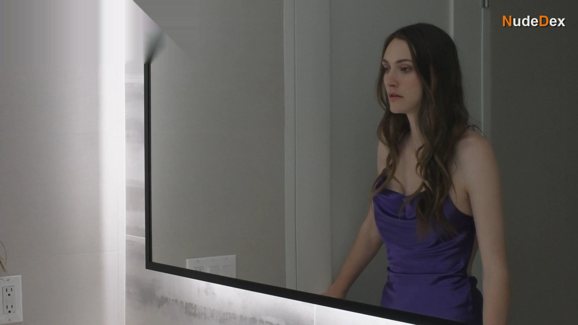 Emily Hall in Wrong Numbers, photo 12