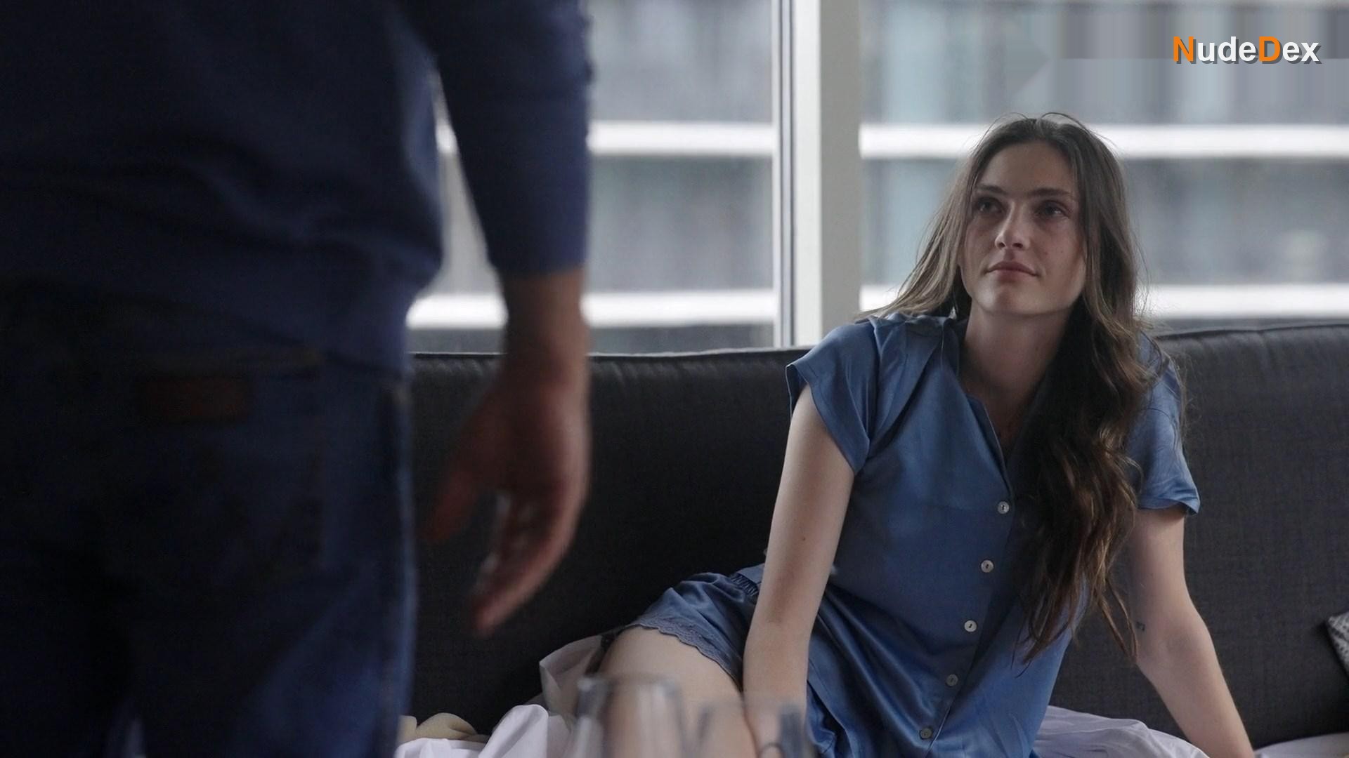 Emily Hall in Wrong Numbers, photo 13