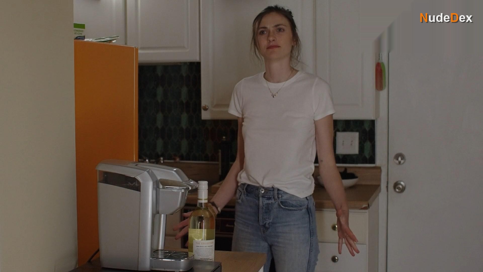 Emily Hall in Wrong Numbers, photo 17