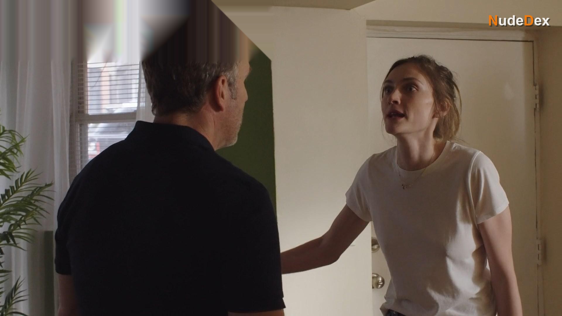Emily Hall in Wrong Numbers, photo 18