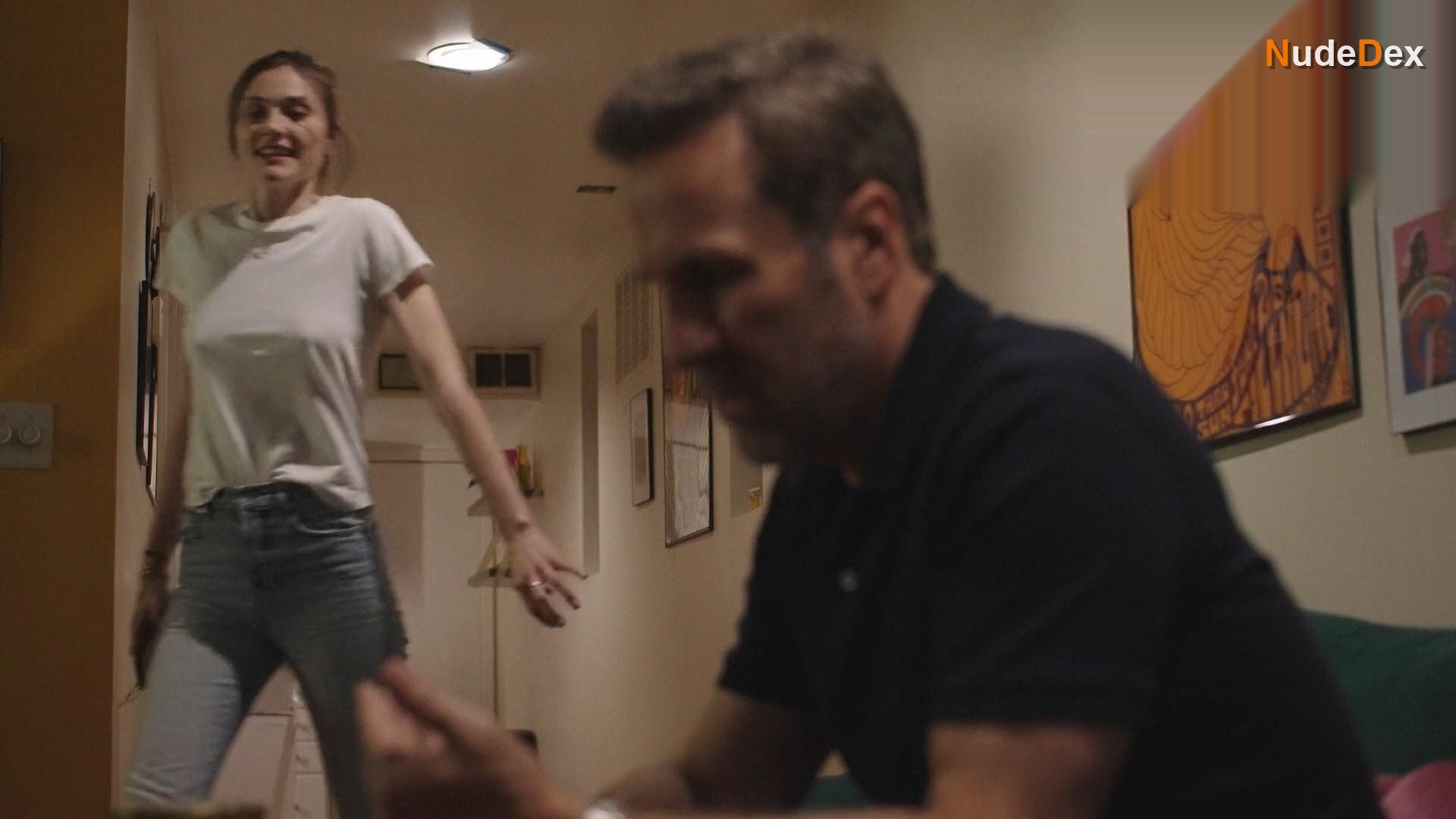 Emily Hall in Wrong Numbers, photo 27