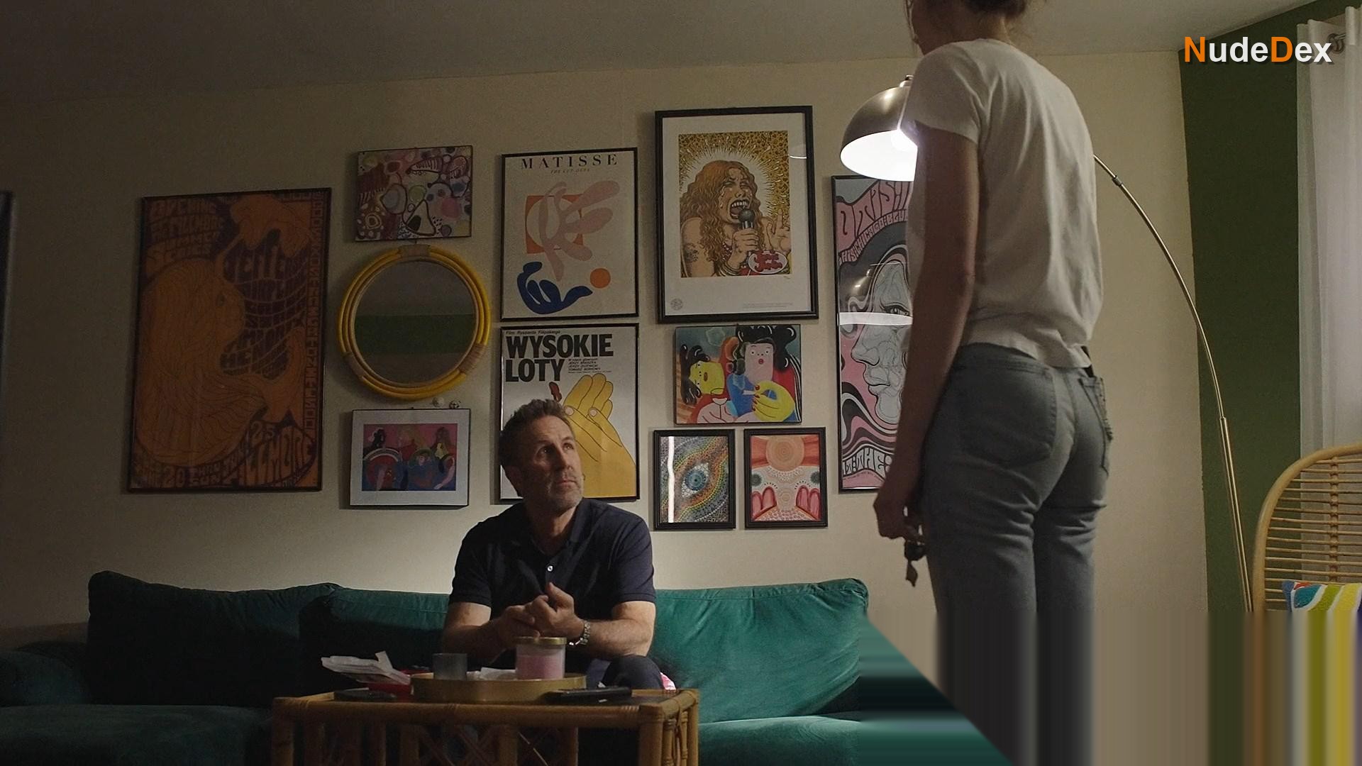 Emily Hall in Wrong Numbers, photo 29
