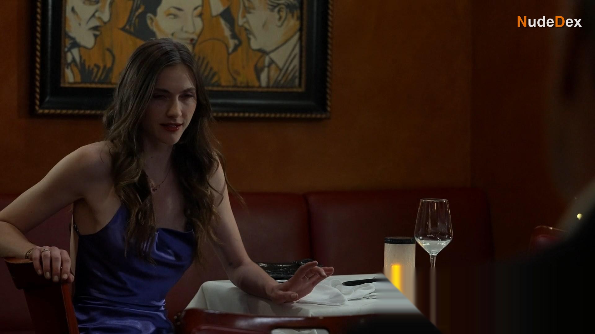 Emily Hall in Wrong Numbers, photo 30