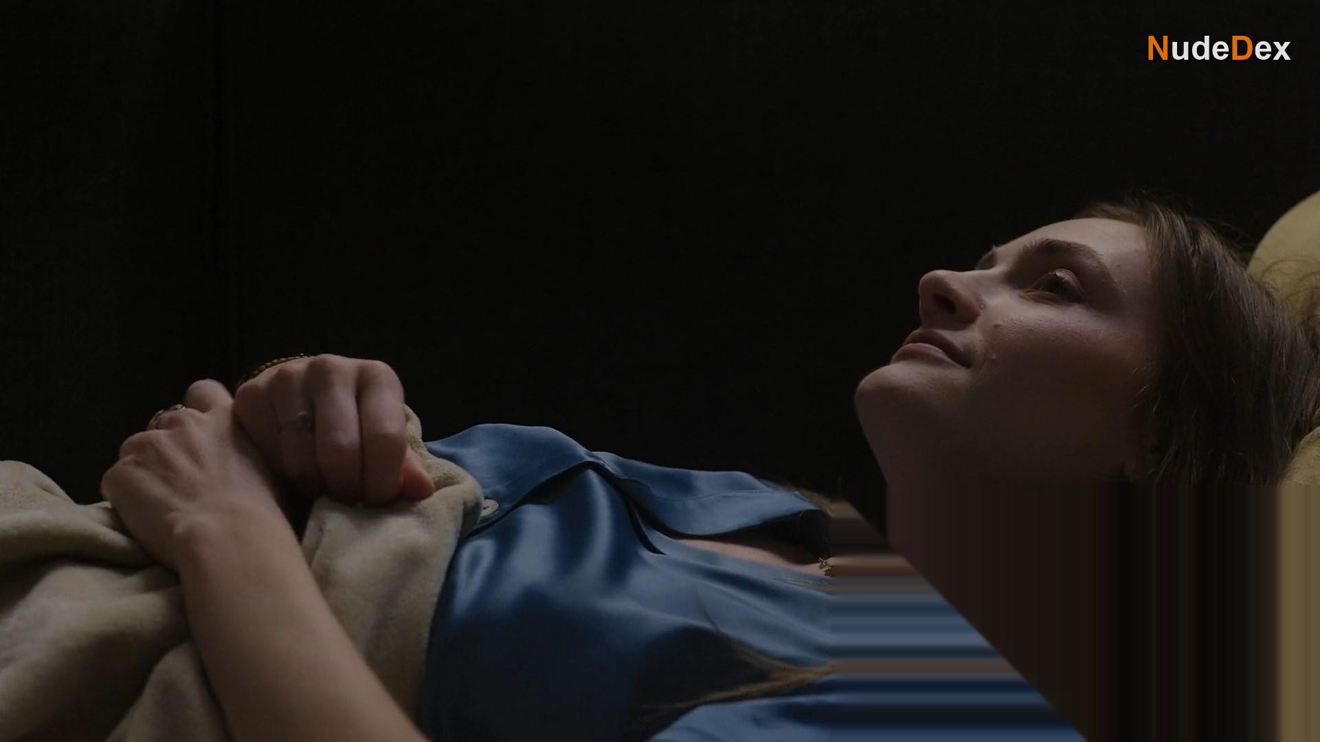 Emily Hall in Wrong Numbers, photo 34