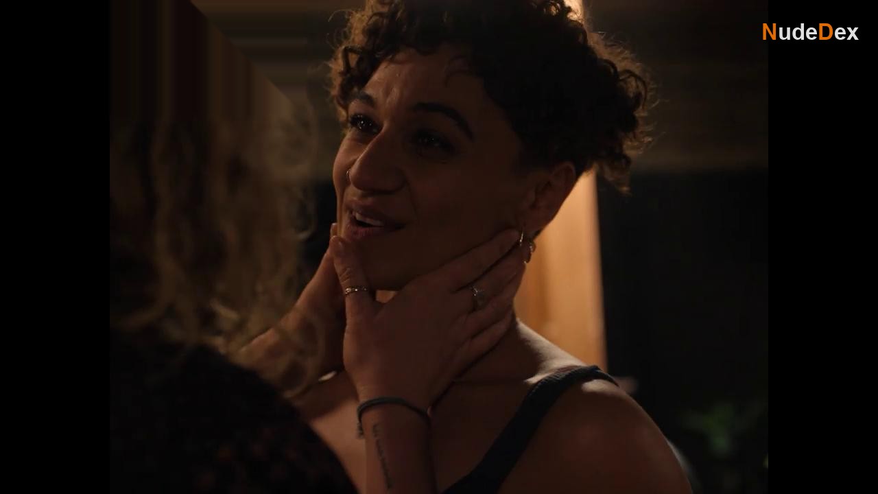 Emily Havea in Erotic Stories, photo 5