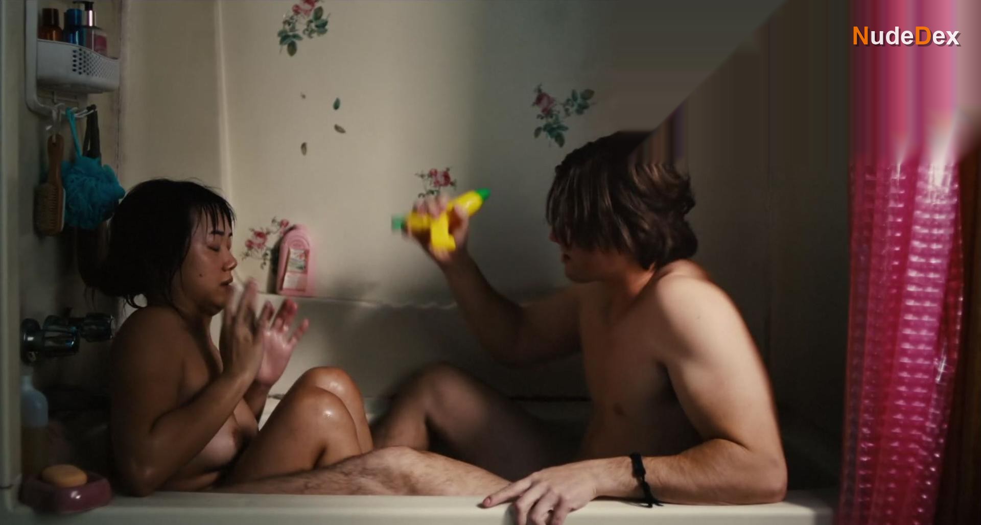 Emily Le in Paying For It, photo 4
