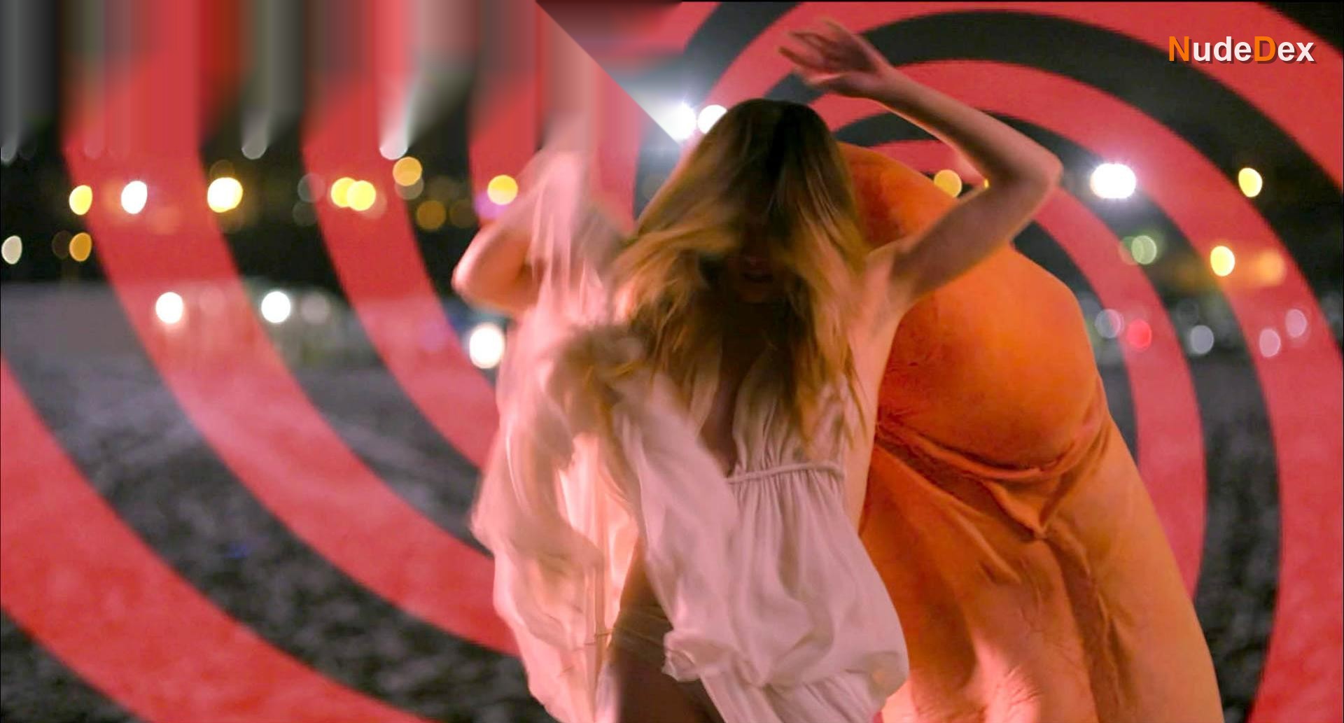 Emily Meade in Nerve