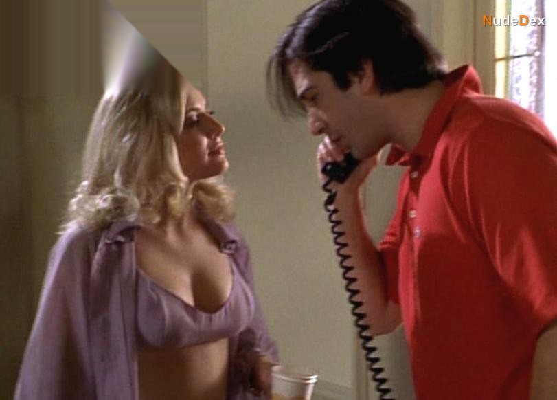 Emily Procter in Breast Men, photo 5