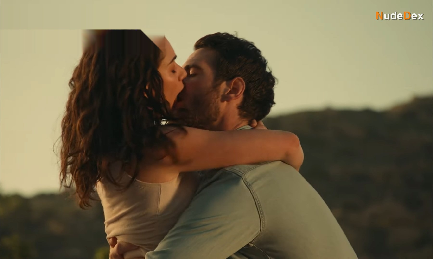 Emily Robinson in Daddy, photo 10